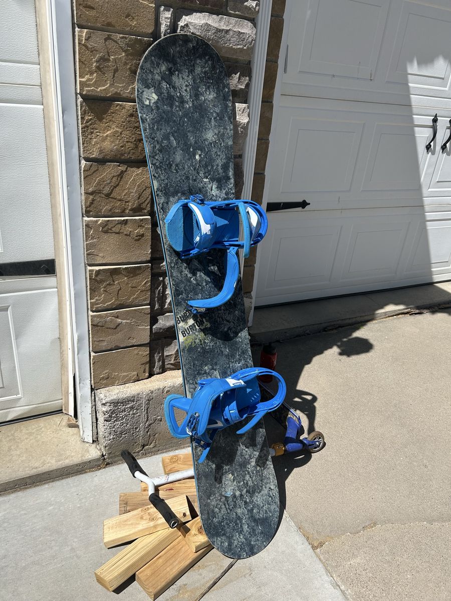 Custom Burton LTR 160cm Snowboard with Blue Bindings - all mountain board (Read description)