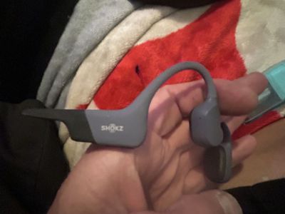 Shokz bone conduction mp3/headphones