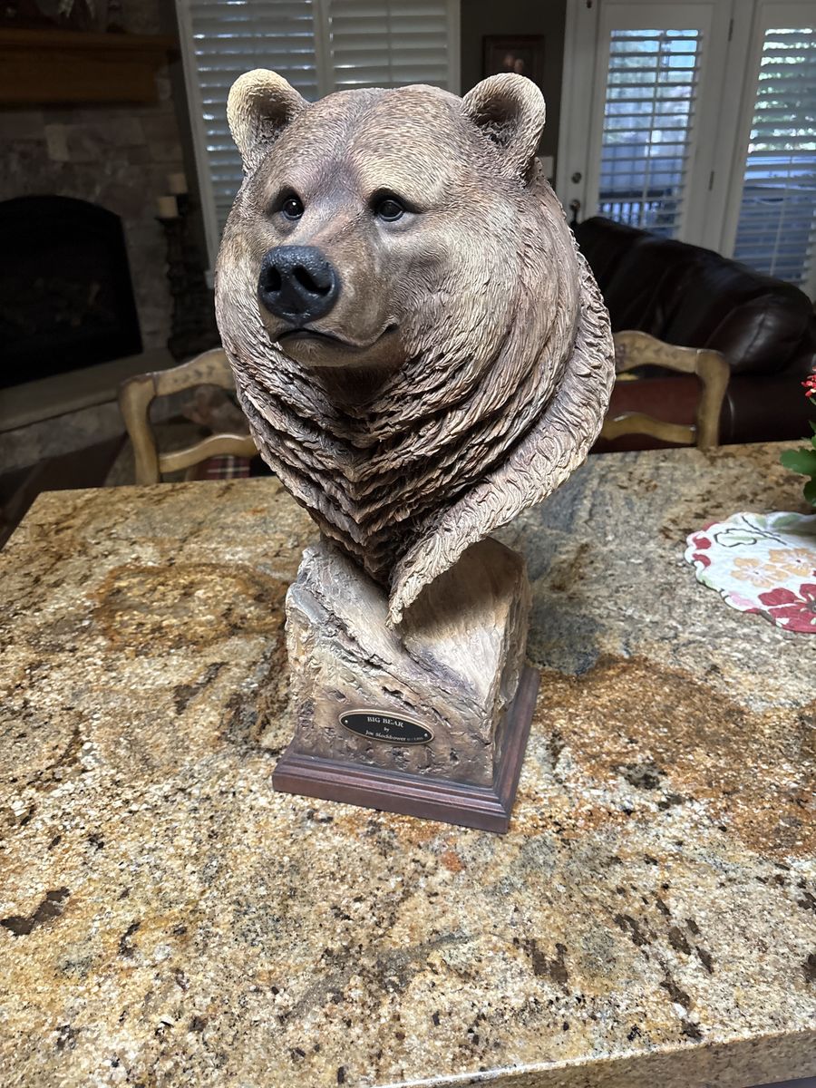 Detailed Grizzly Bear Bust Statue Sculpture Wildlife Decor