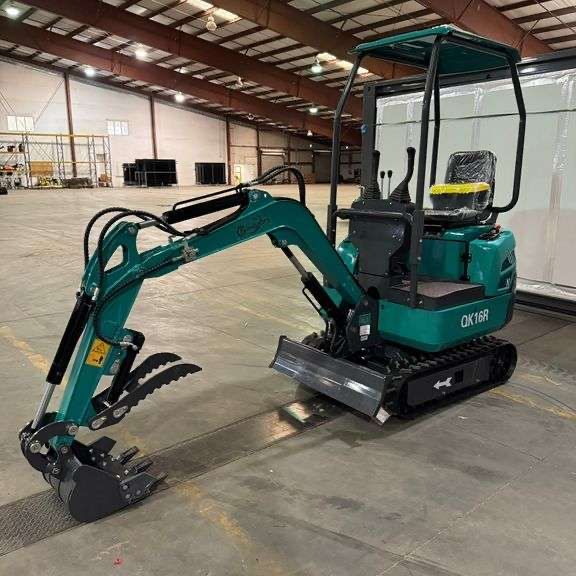 New CFG QK16R Hydraulic Mini Excavator W/ Thumb