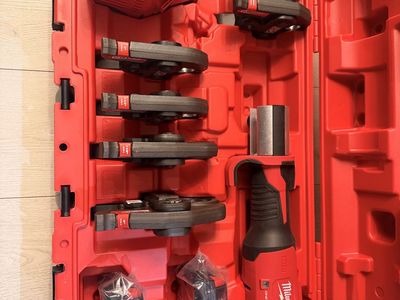 Milwaukee M18 FORCE LOGIC Press Tool Kit.