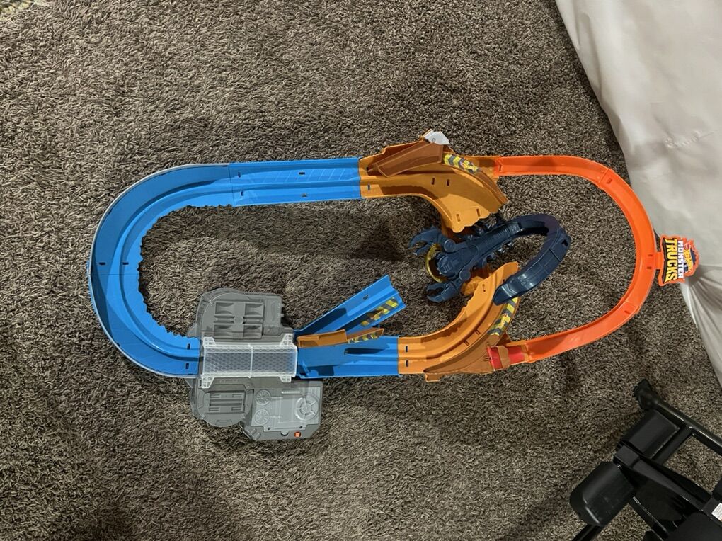 Hot Wheels Monster Truck Set