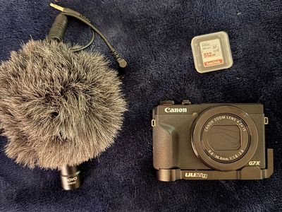 Canon PowerShot G7X Camera and accessories bundle