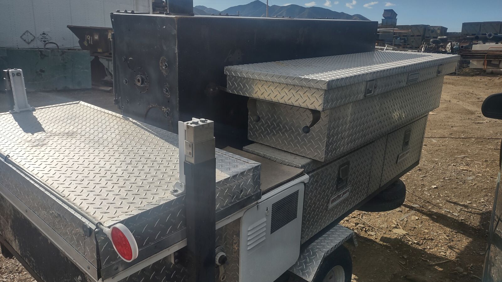 Portable Barbecue W/Trailer