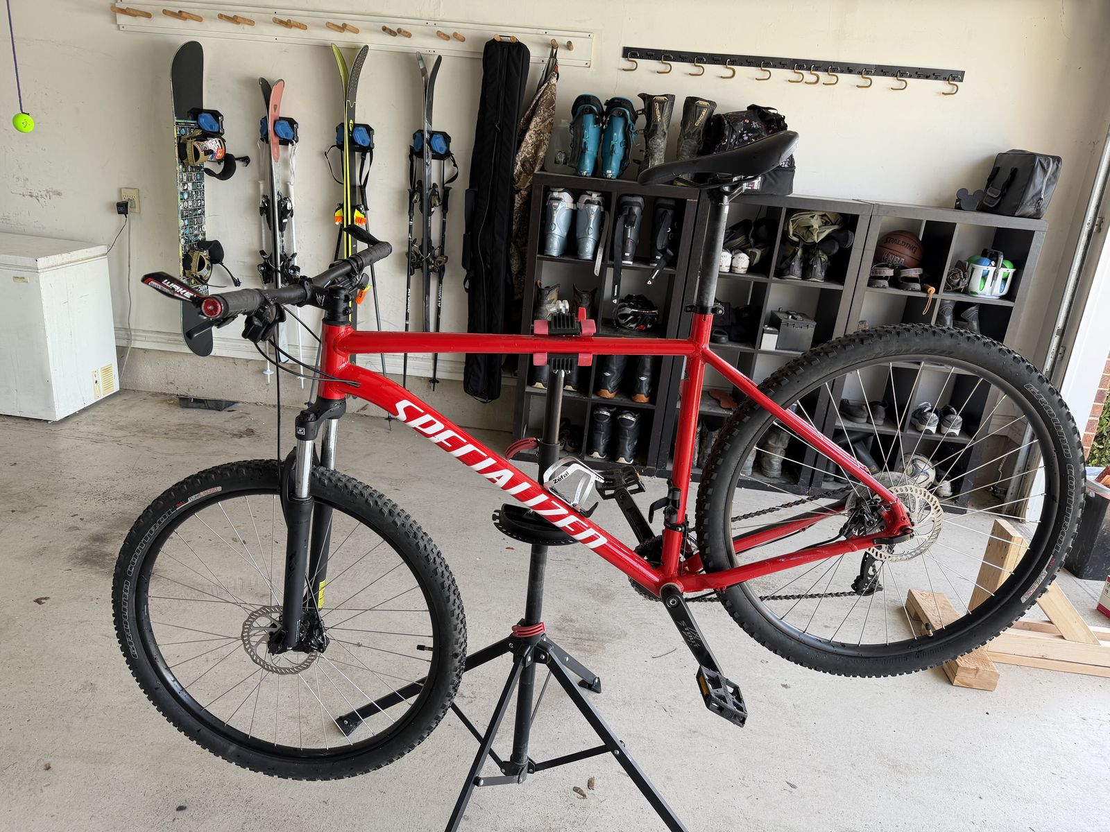 Specialized Rockhopper XXL 29" Tires