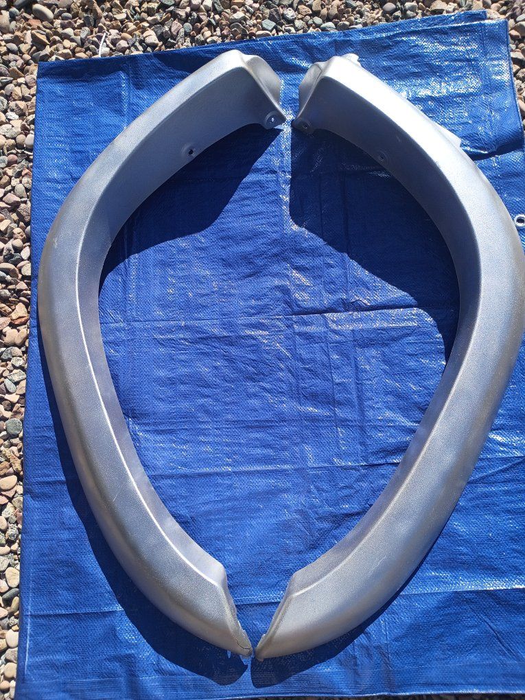 OEM Toyota 4Runner Limited Front Fender Flare Pair – 1997-2002