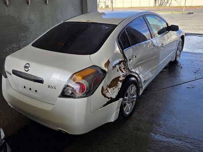 2010 nissan altima v6 auto fwd 100k miles NEED IT GONE ASAP
