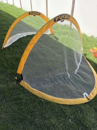 PUGG 6 Footer Soccer Goals and Carry Bag