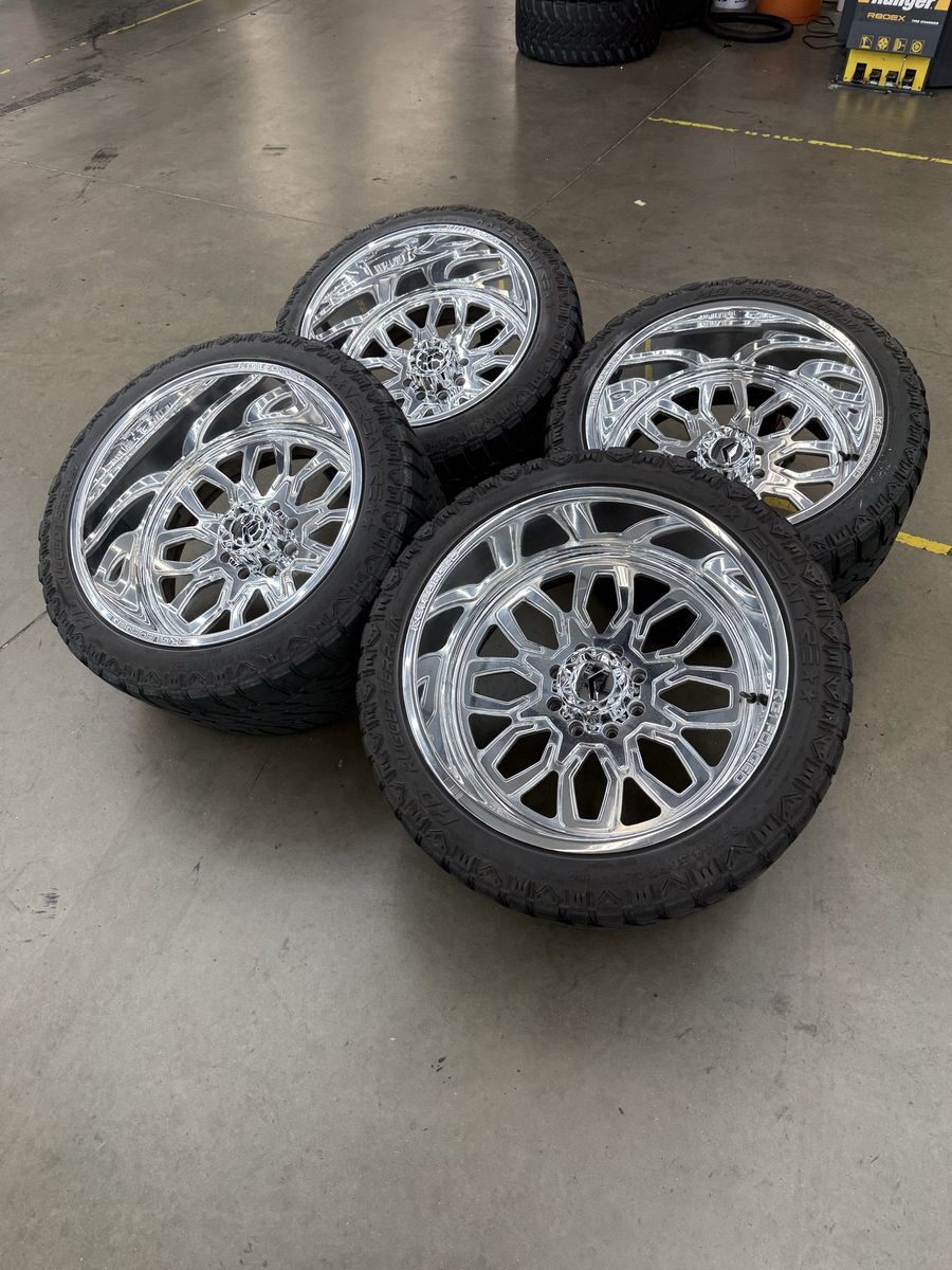 24x14 kg1 forged “gear”/ 35x14.50r24 versatyre 8x170