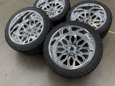 24x14 kg1 forged “gear”/ 35x14.50r24 versatyre 8x170