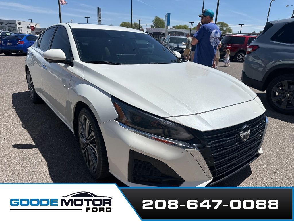 2024 Nissan Altima 2.5 SL