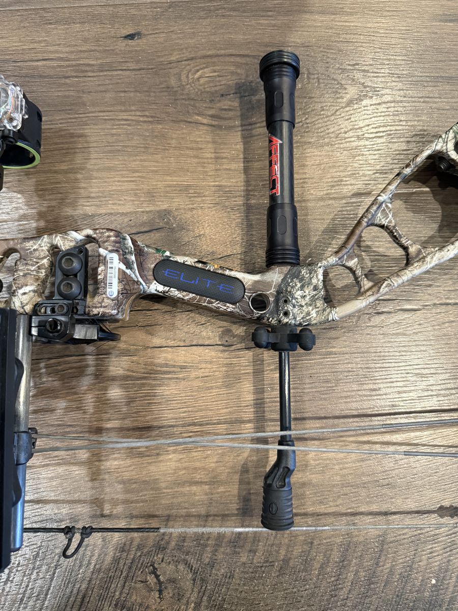 Elite Ember 2021 Right-Handed Compound Bow