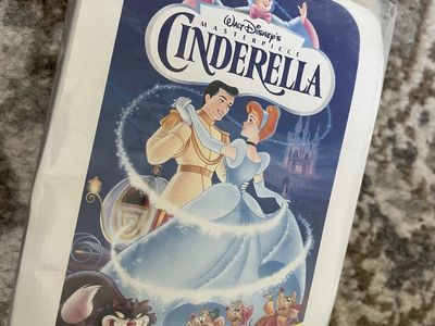 1995 ~Disney’s Cinderella ~ McDonalds Happy Meal Toy ~ VHS Box