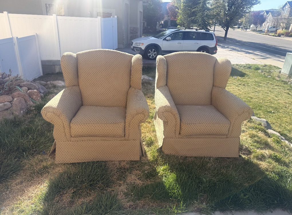 Free Chairs