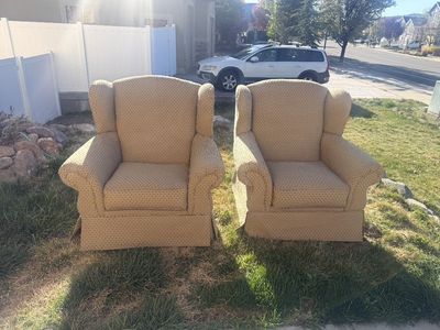 Free Chairs