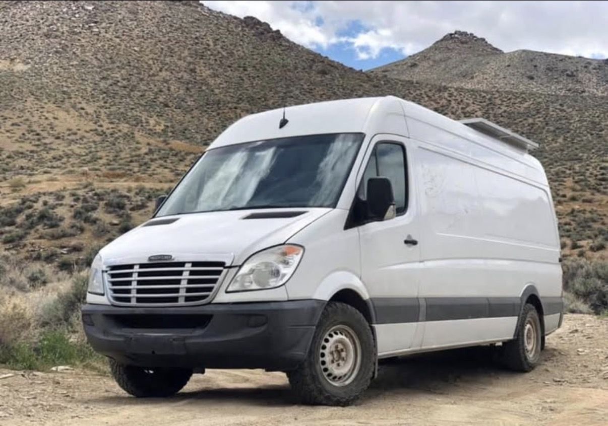 2010 Freightliner Sprinter 2500