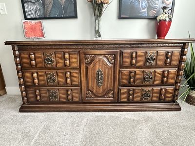 Bedroom dresser + 2 nightstands