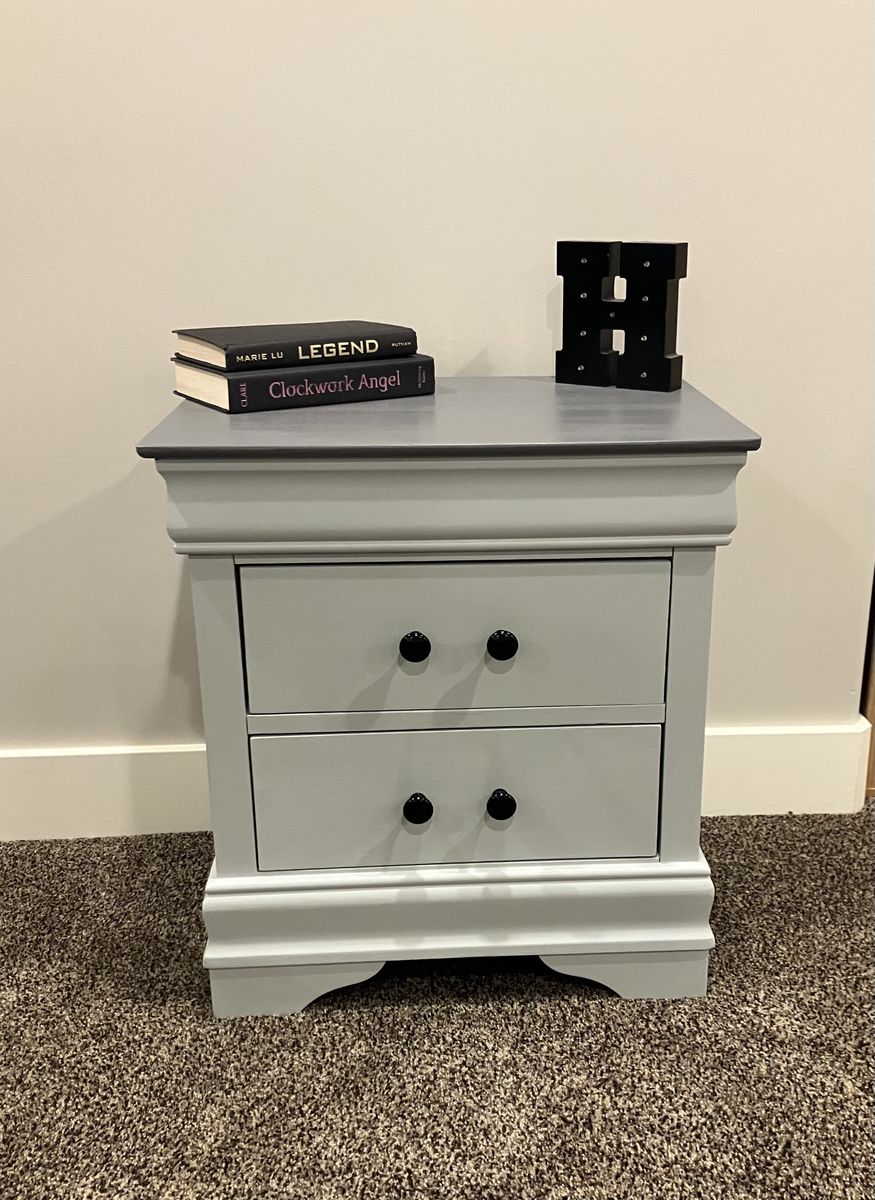 2 Drawer Wood Nightstand / Side Table (Painted Two-Tone Gray)