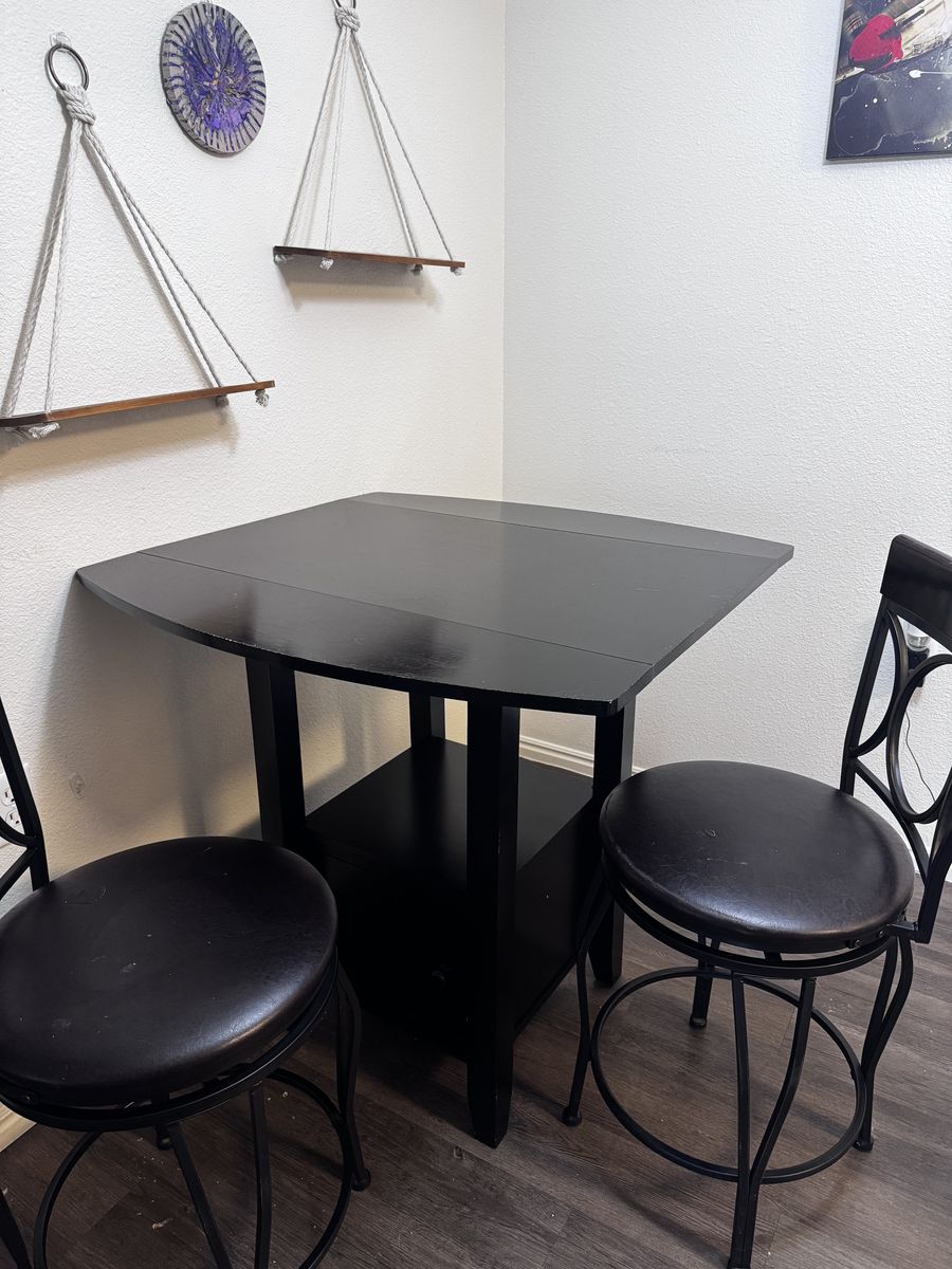 Dining Table With Chairs