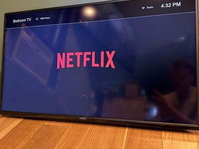 VIZIO Smart TV 40" Swivel Wall Mount Included