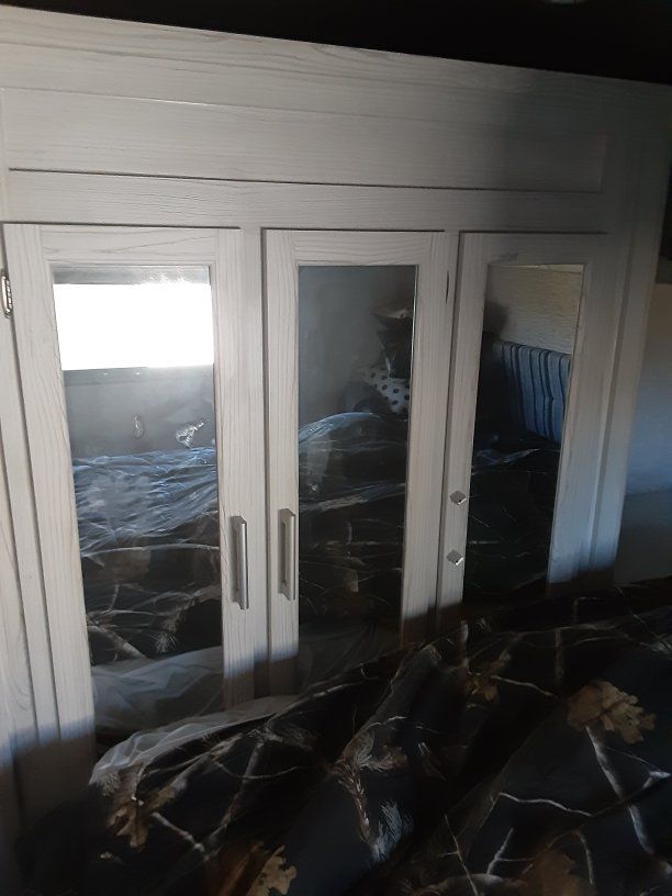 Main image 12