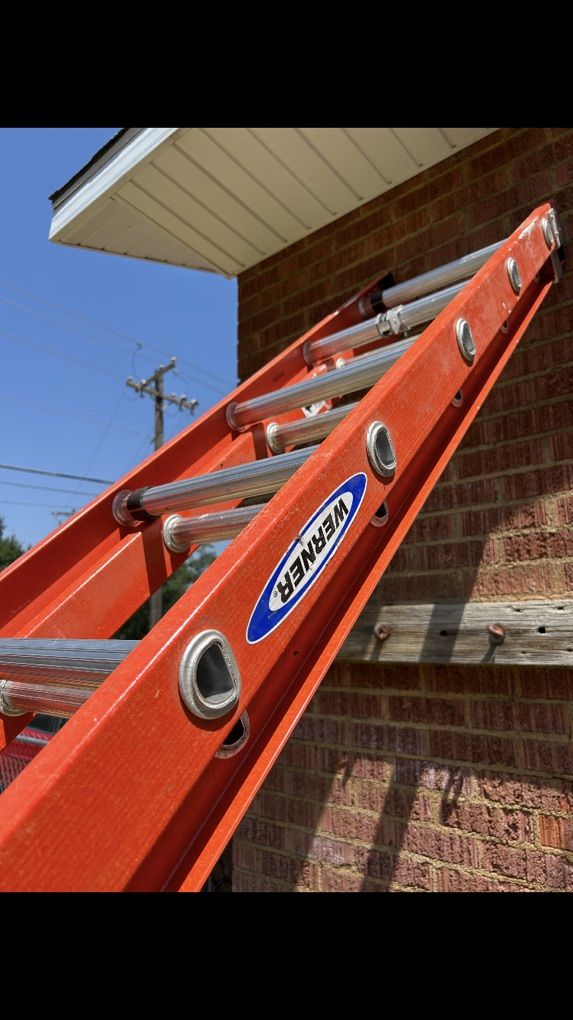 Werner 24 Foot non conductive extension Ladder