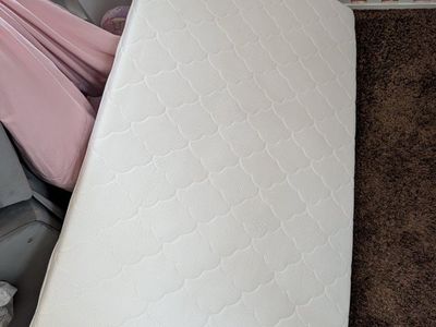 Newton Crib Mattress (baby and toddler)