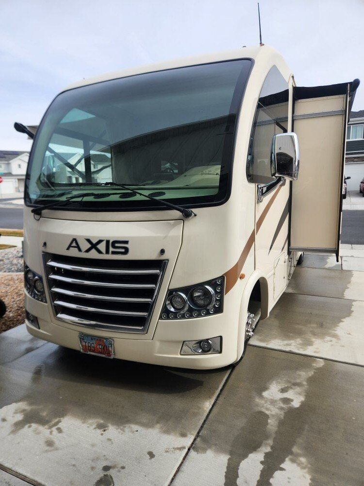 2021 Thor Axis 24.1 Motorhome
