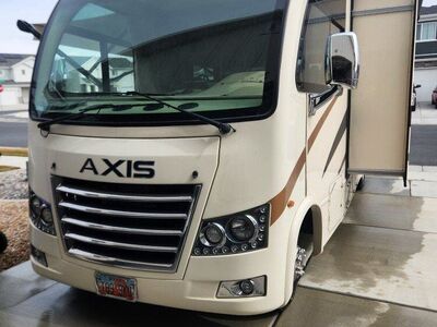 2021 Thor Axis 24.1 Motorhome