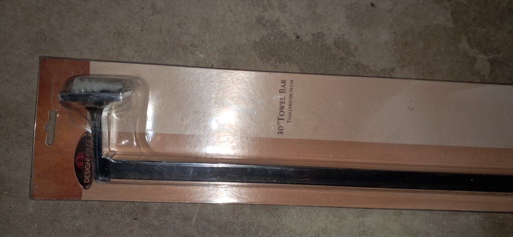 Brand new 30 inch towel rack