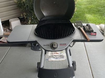 Electric Char-Broil grill