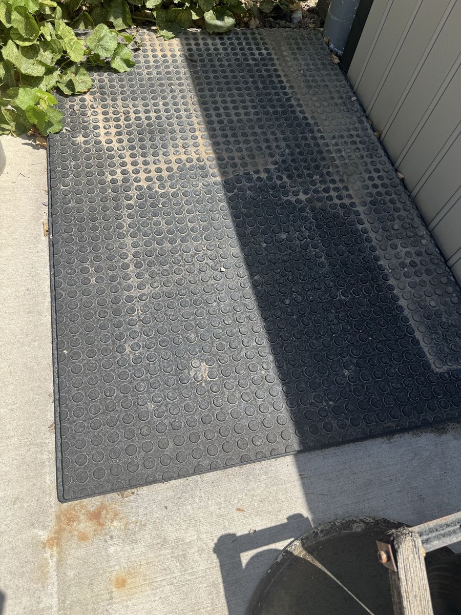 Rubber stall mats