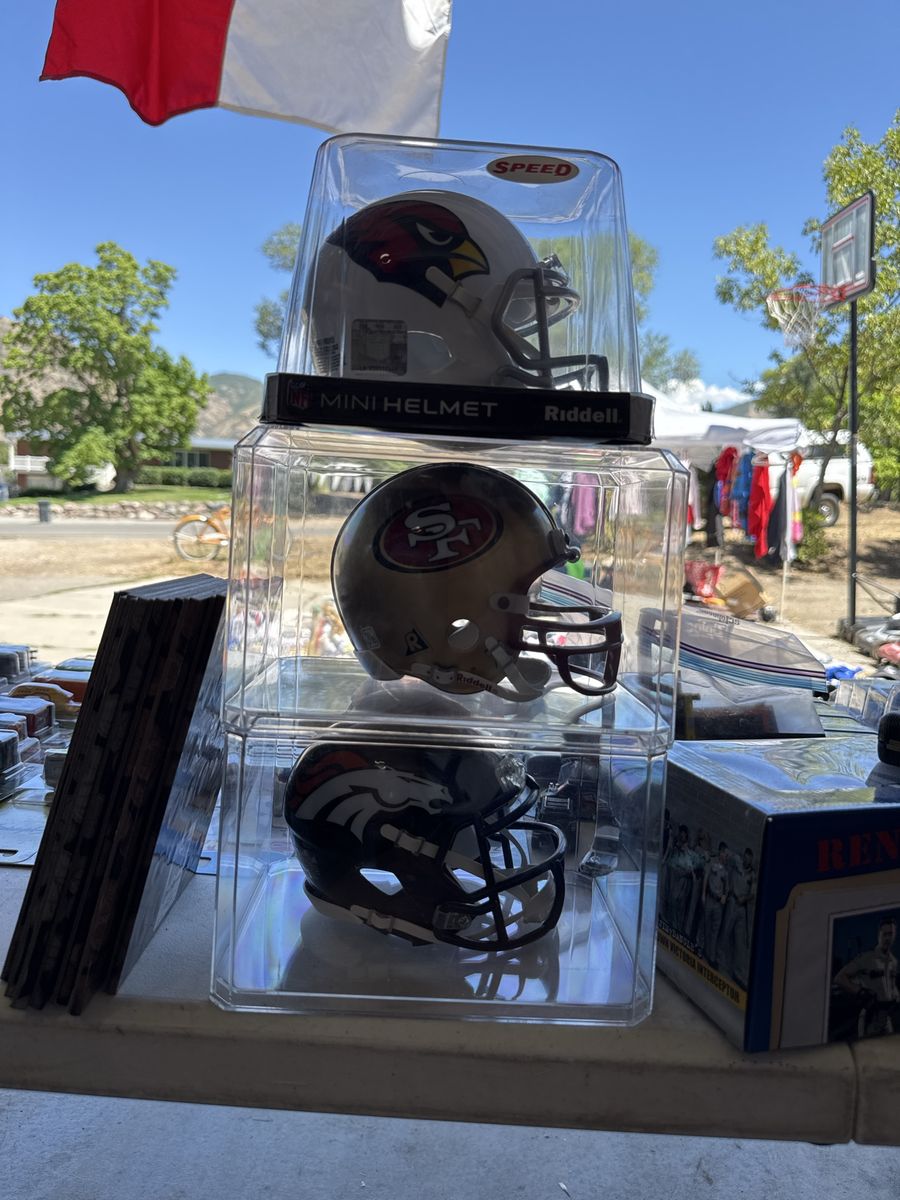 Riddell NFL Mini Helmets (with Display Cases): Arizona Cardinals San Francisco 49ers Denver Broncos