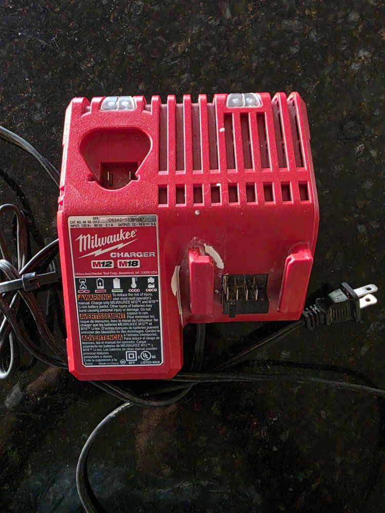 Milwaukee M12 M18 Charger