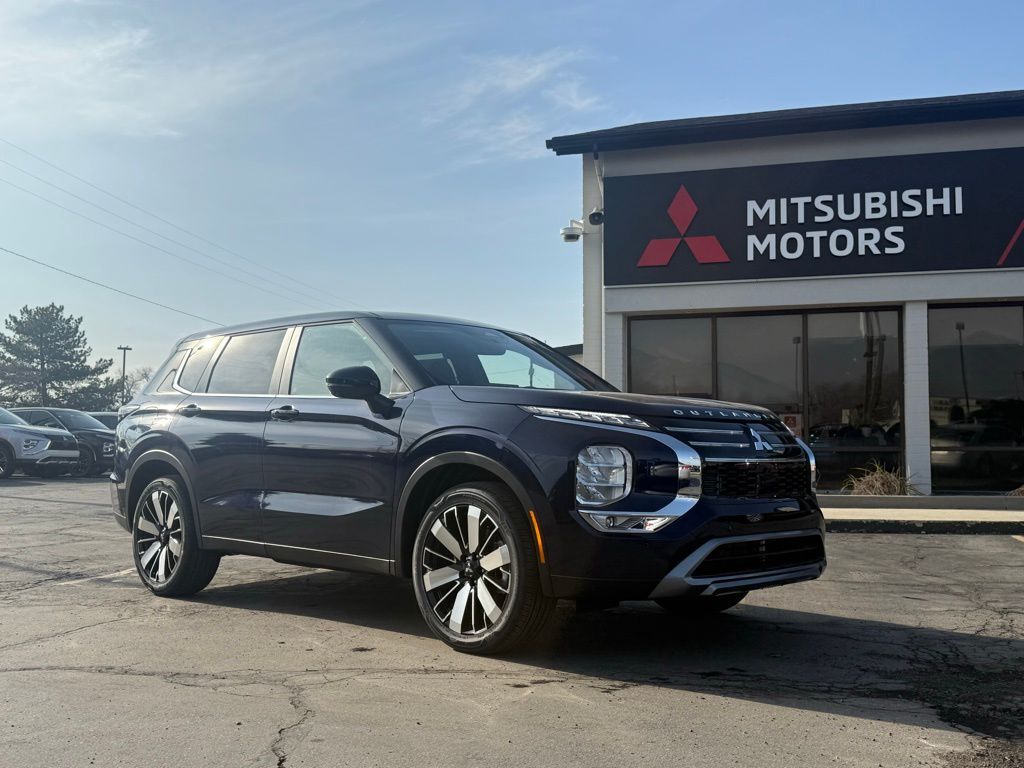 2026 Mitsubishi Outlander SE