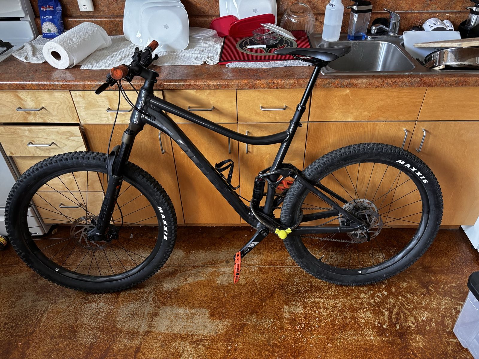 Giant mountain bike