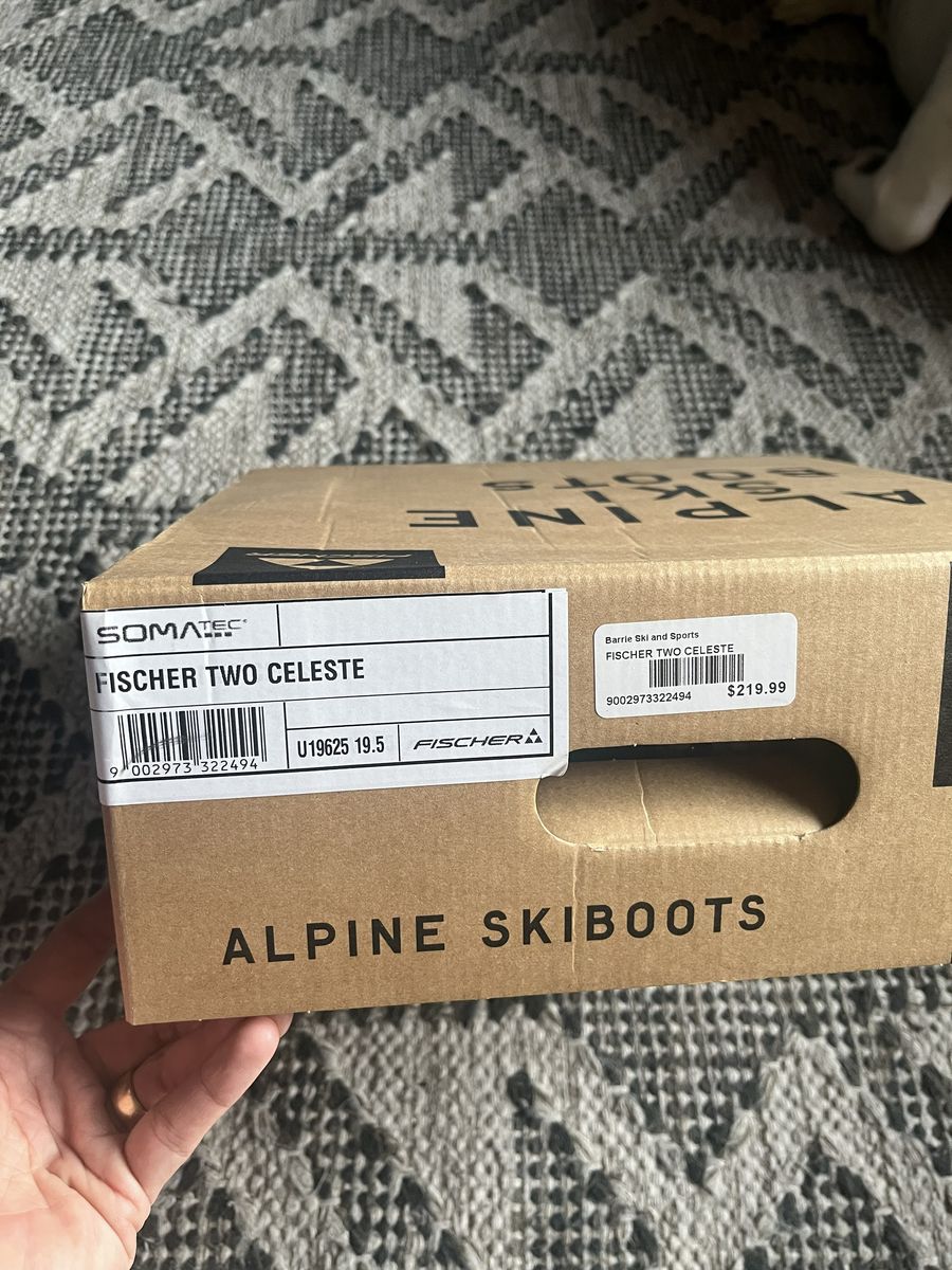 Fisher Two Kids Ski Boots - 19.5 Celeste - New in box