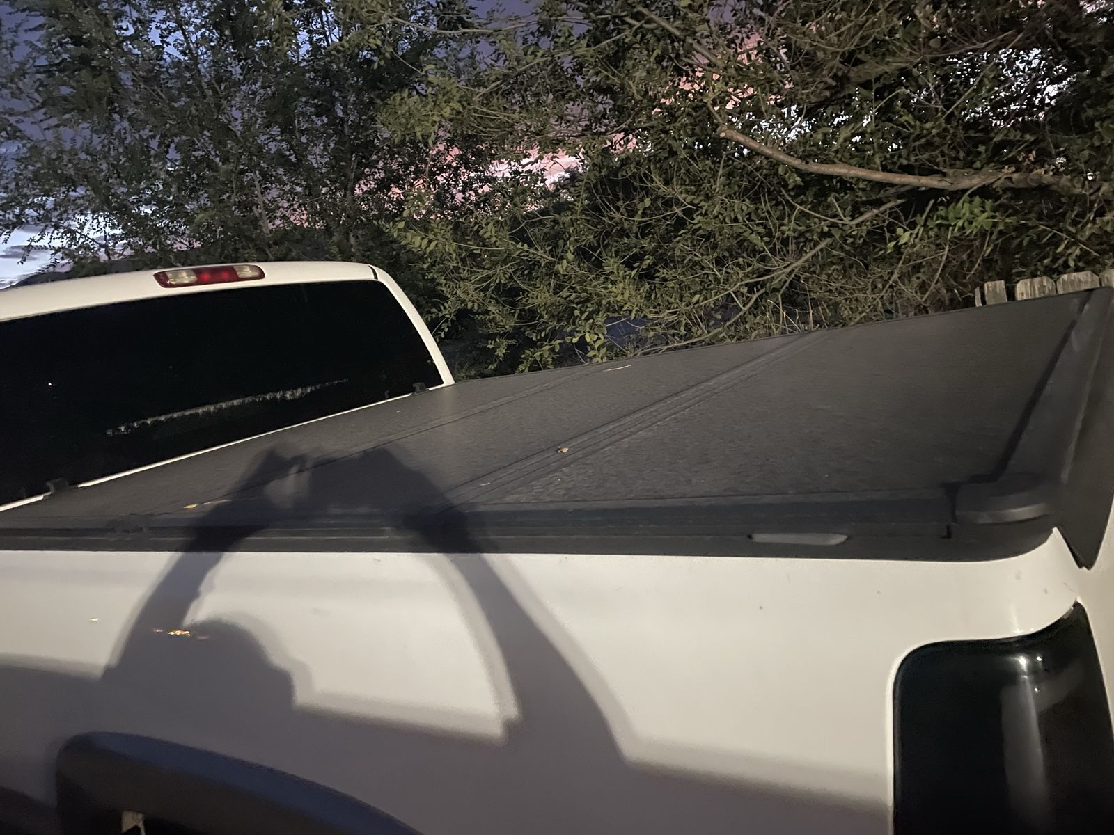Tonneau Cover Tri-Fold Hard Black
