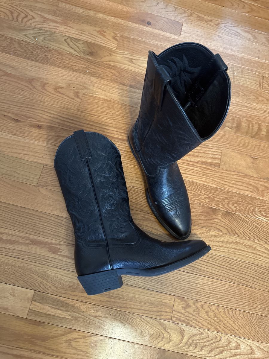 Boots, 9.5D mens. $90. Almost new