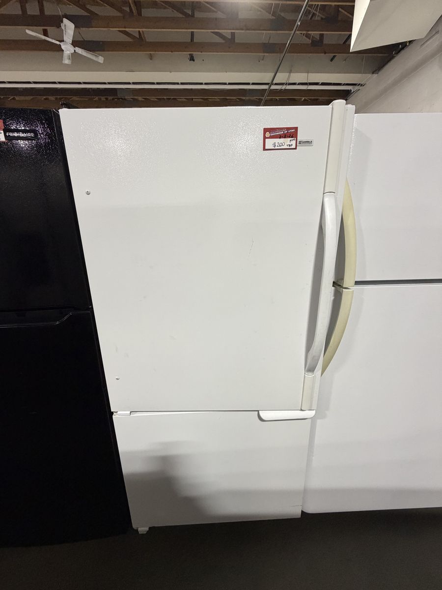HUGE DEALS NOW! KENMORE TOP BOTTOM FRIDGE