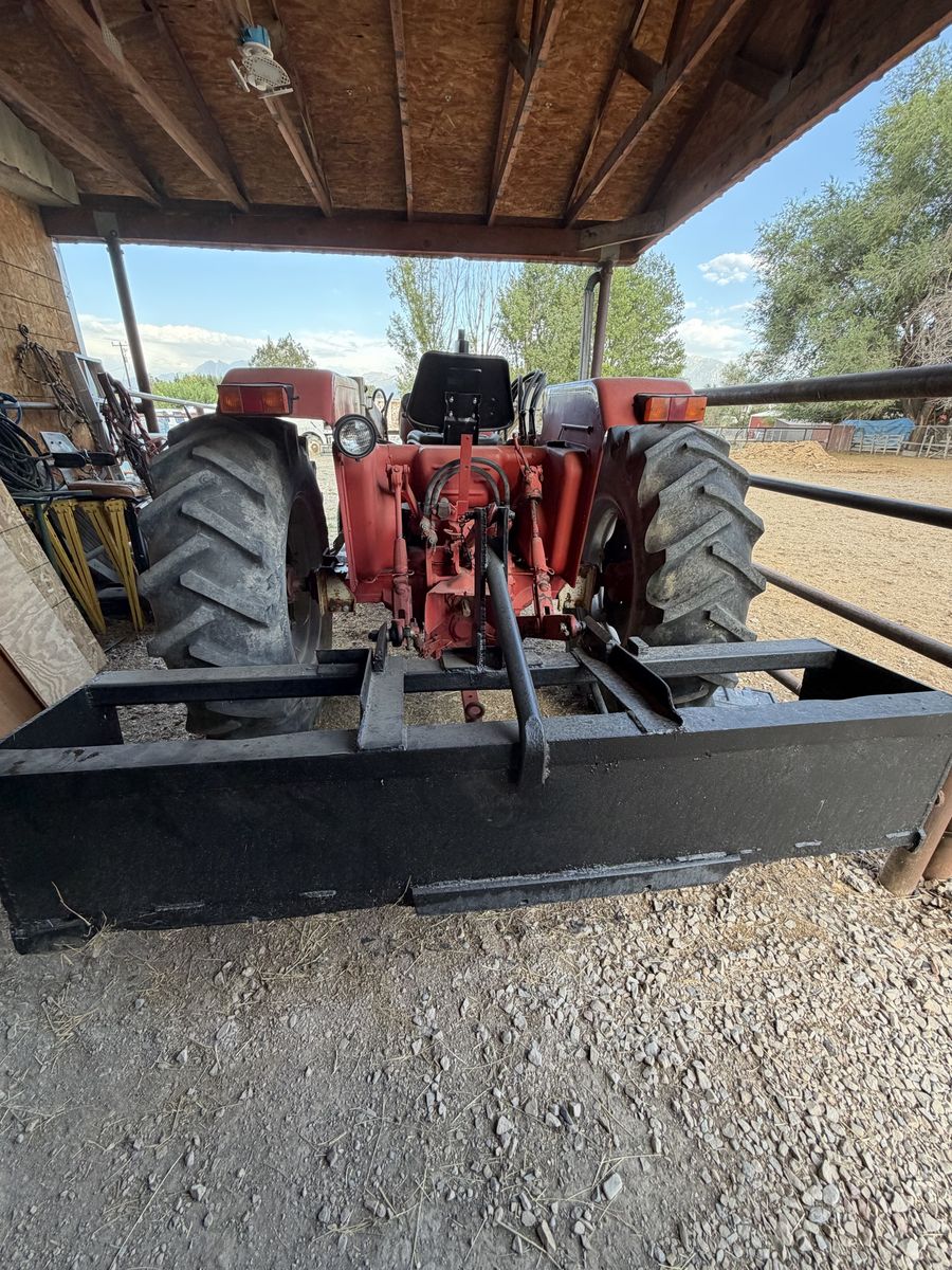 International Tractor with Front Loader and Rear Box Blade Used