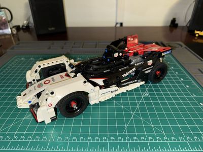 LEGO 42137 FORMULA-E PORSCHE