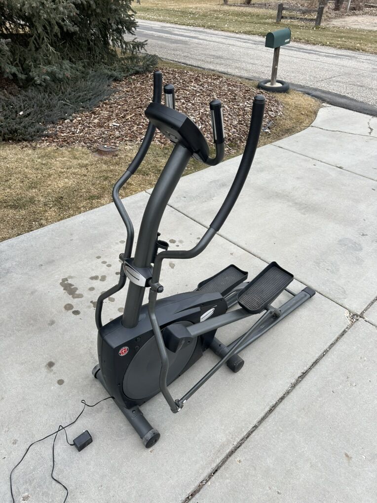 Elliptical *Can Meet In Ogden*