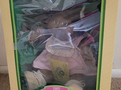 COLECO Cabbage Patch Kids Vintage 1980s Doll African American Original Box.