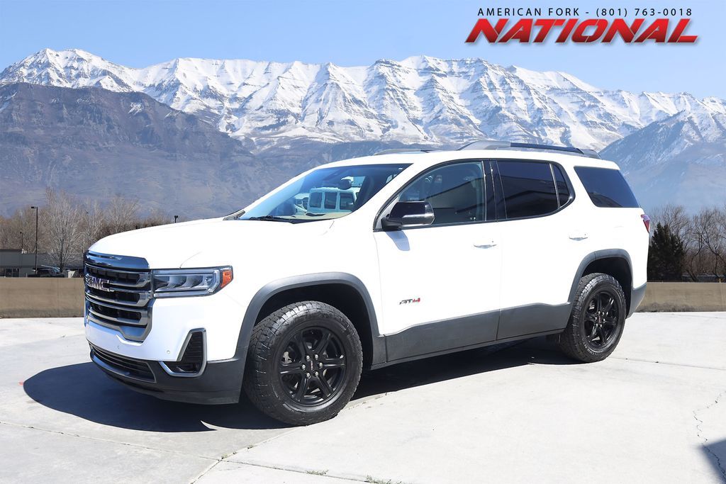 2022 GMC Acadia AT4