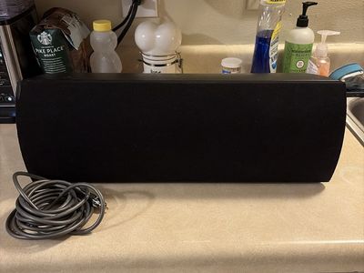 Definitive Technology ProCinema ProCenter C2 Center speaker W/ AR RCA cable