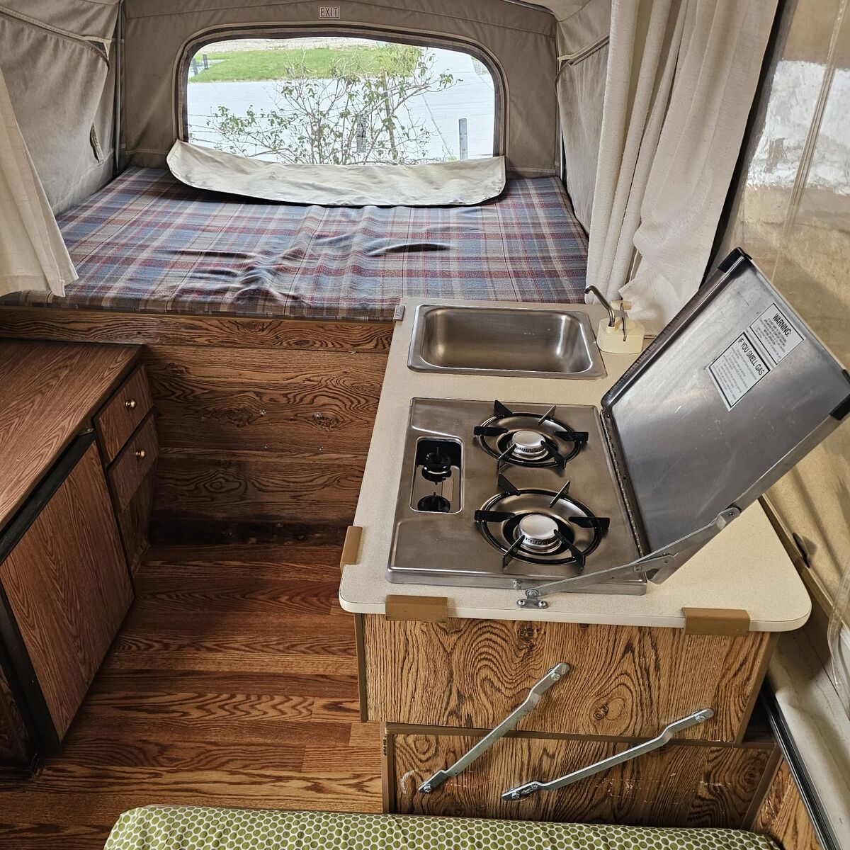 1989 skamper pop up tent trailer 1,800 O.B.O