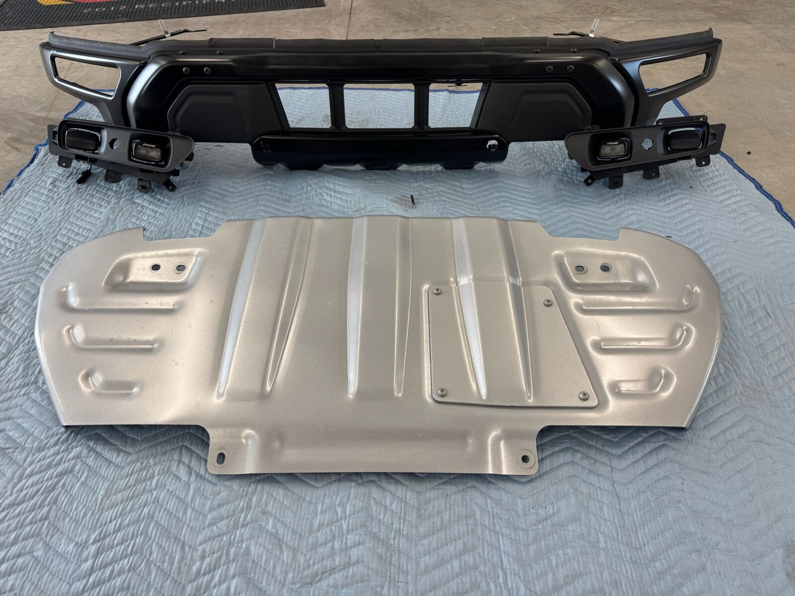 2025 FORD RAPTOR R FRONT BUMPER
