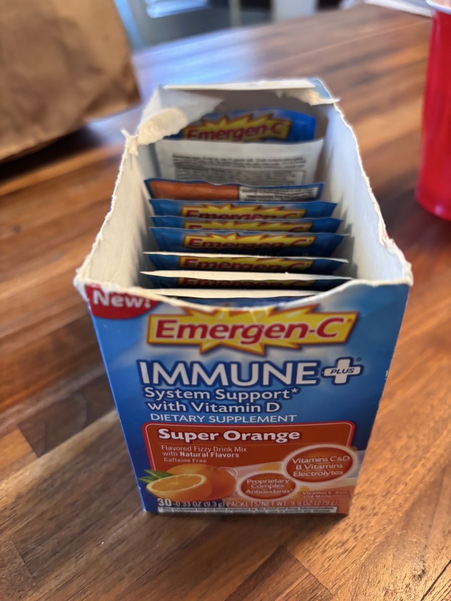 1/2 a box of EmergenC read description