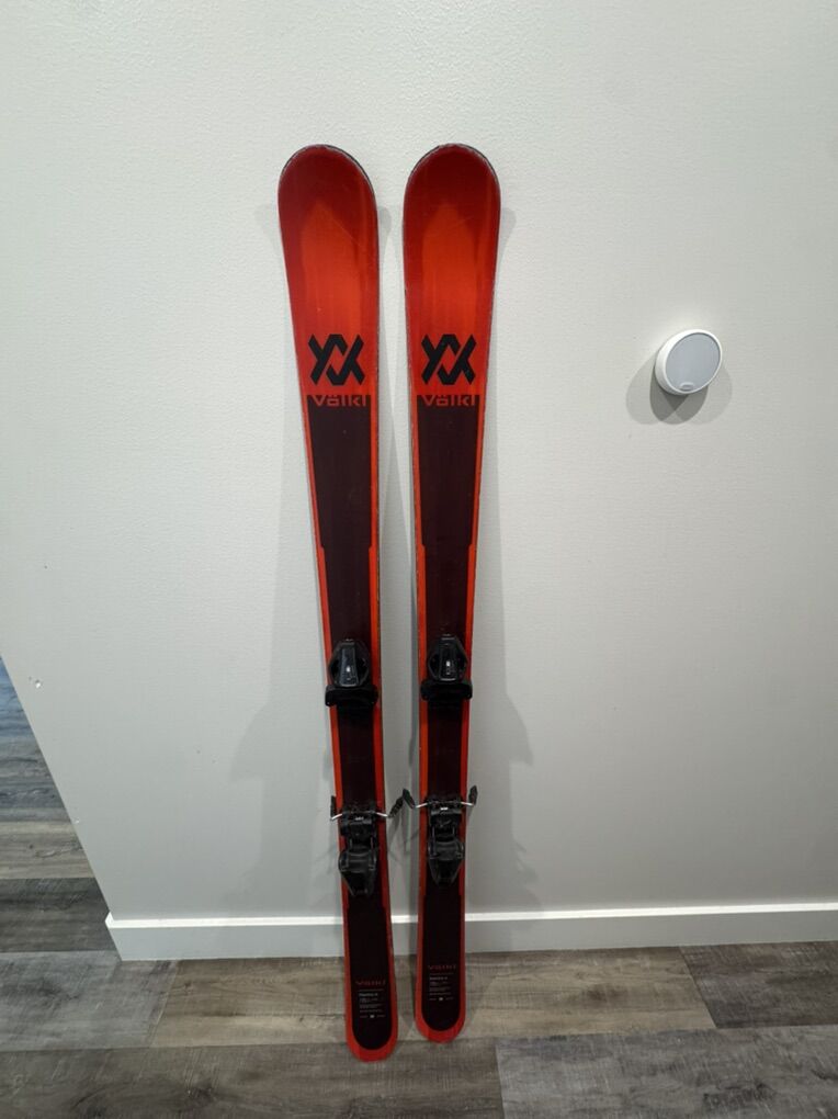 Volkl Mantra Jr 158